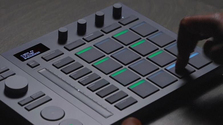 Serato SLAB MIDI pad controller with 4×4 grid of pads in Step Sequencer Mode for programming drums in Serato Studio.