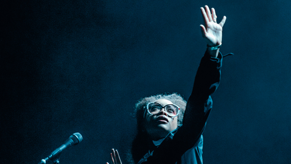 Erykah Badu action shot